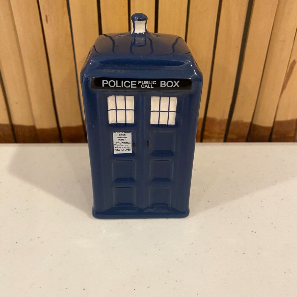 Doctor Who TARDIS Ceramic Salt or Pepper Shaker BBC Licensed Collectible